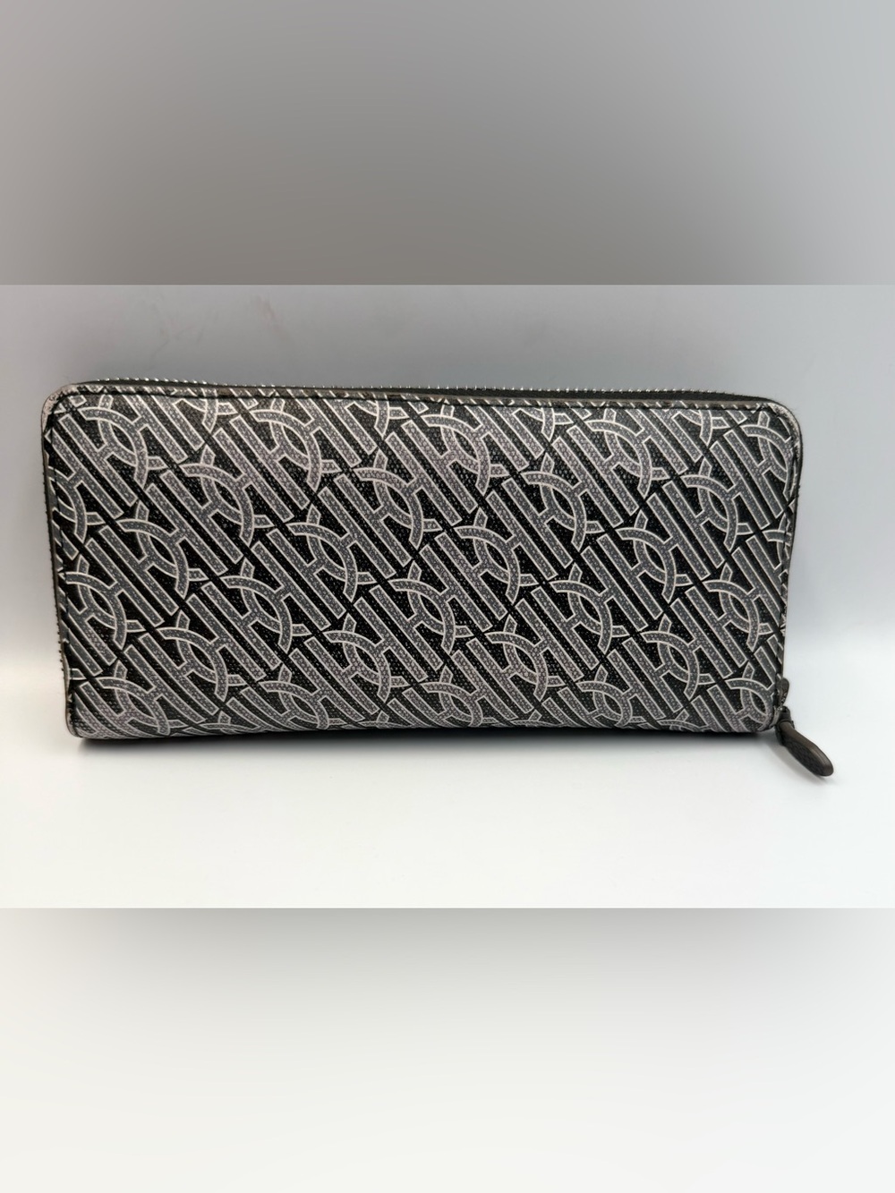 Cole Haan Gray And Black Leather All Over Monogram Print Zip-Around Long Wallet - Picture 2 of 5